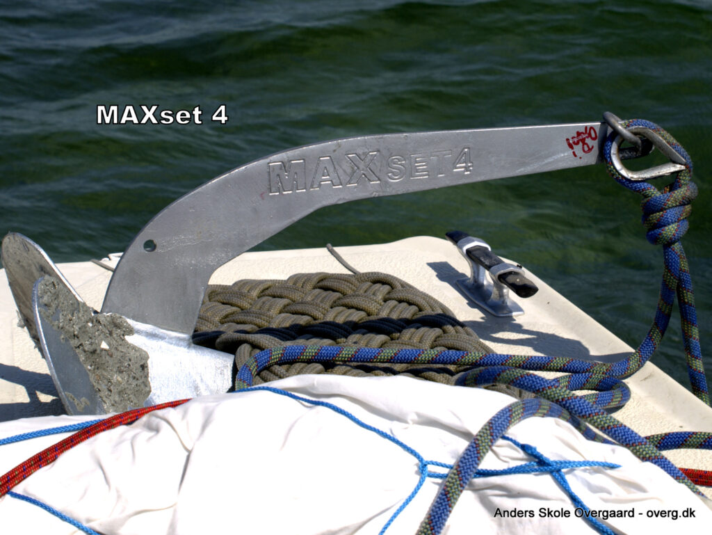 MAXset 4 anker med vægt 4,2 kg, brugt i testen med 9 kg kæde.