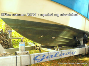 Bund efter 2021 skrubbet og ren