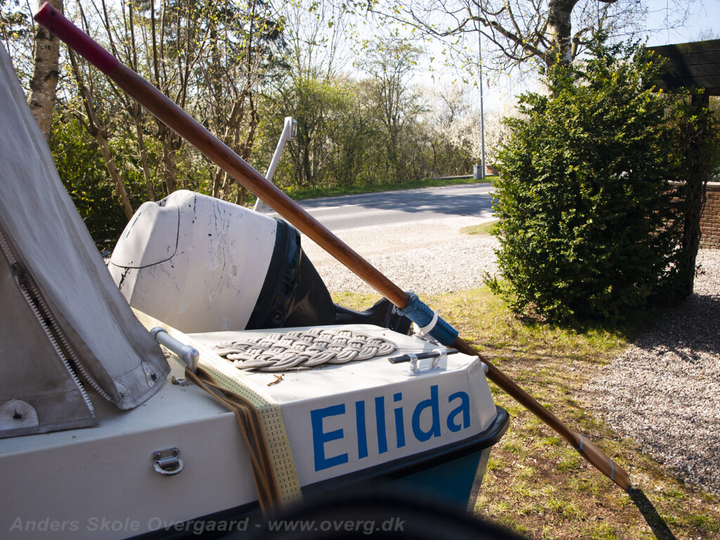 Vi bruger vrikkeåren hvis der er sten og tang - eventuelt  en pagaj