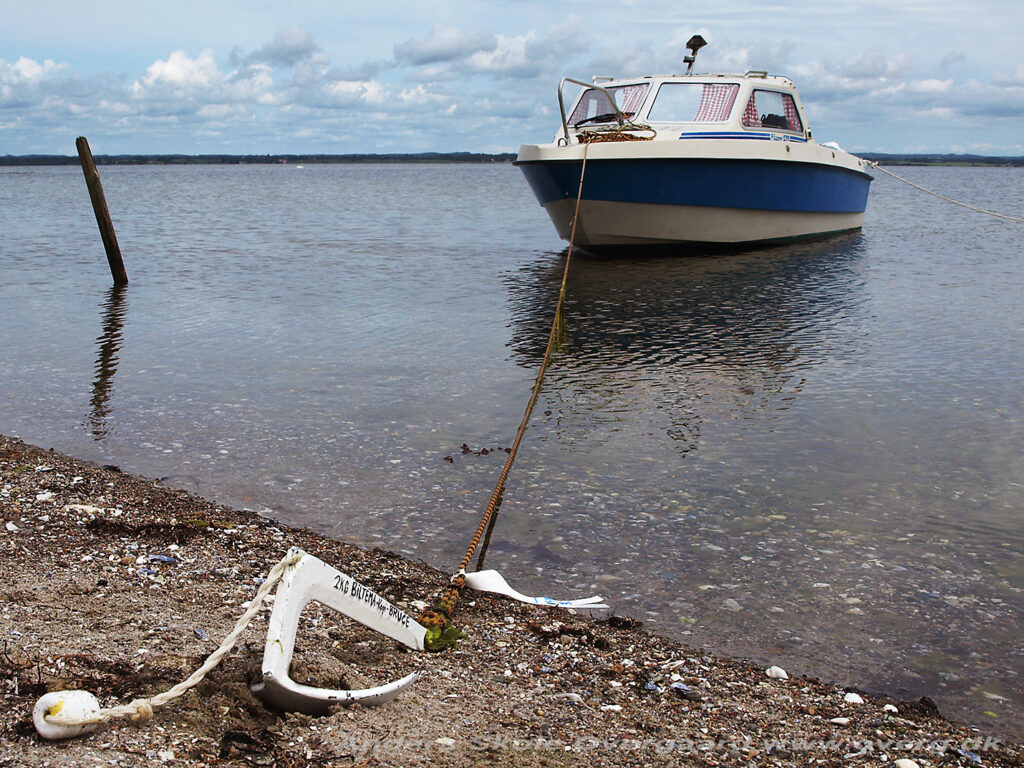 Babyankeret 2 kg BRUCE er en passende størrelse til “varpanker” for vores 19 f. båd