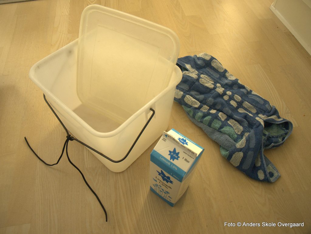Køleboks - plastic kasse med tykt stof overtræk